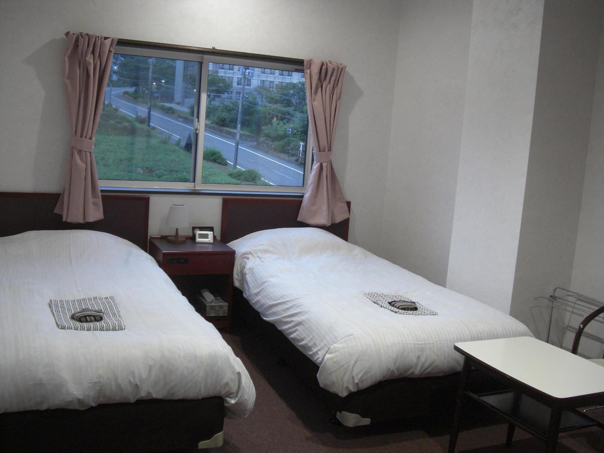 Akakura Yours Inn Мьоко Екстер'єр фото