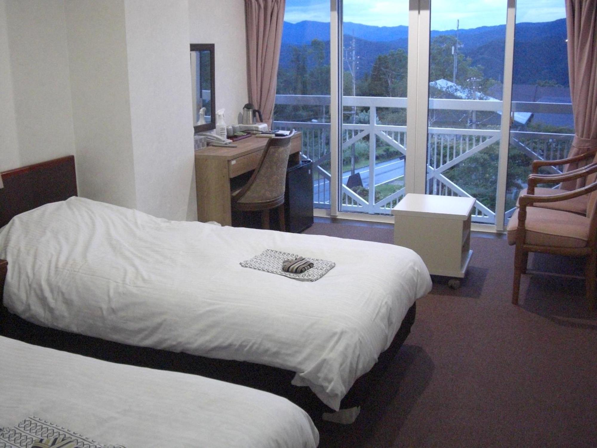 Akakura Yours Inn Мьоко Екстер'єр фото