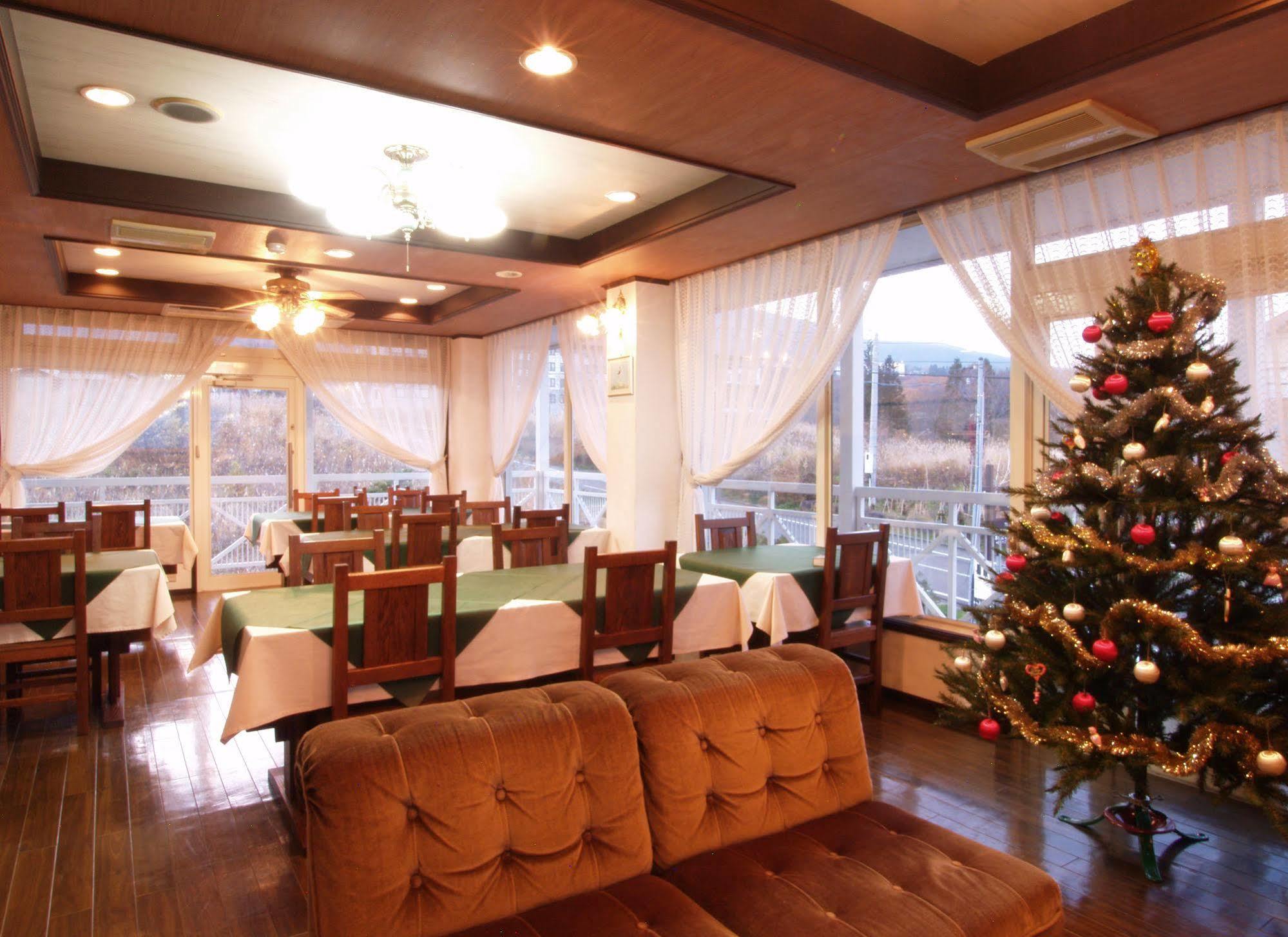 Akakura Yours Inn Мьоко Екстер'єр фото